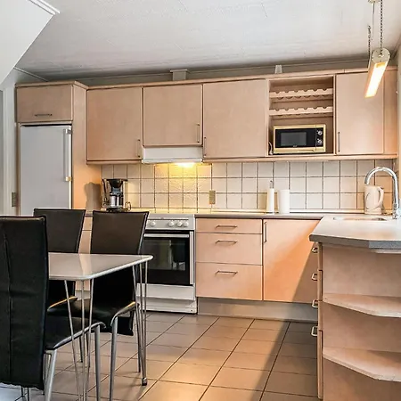 3 Bedroom Awesome In * Højer