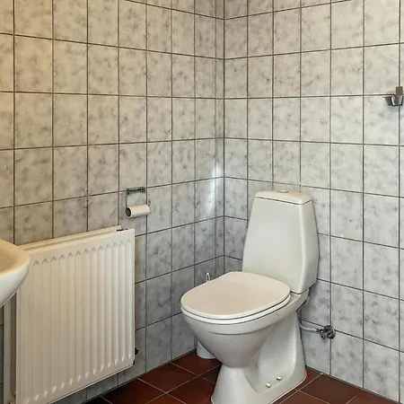 3 Bedroom Awesome In *